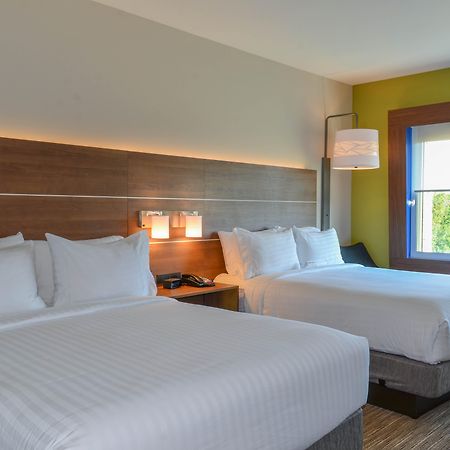 Holiday Inn Express & Suites Raleigh Airport - Brier Creek By Ihg Exterior foto