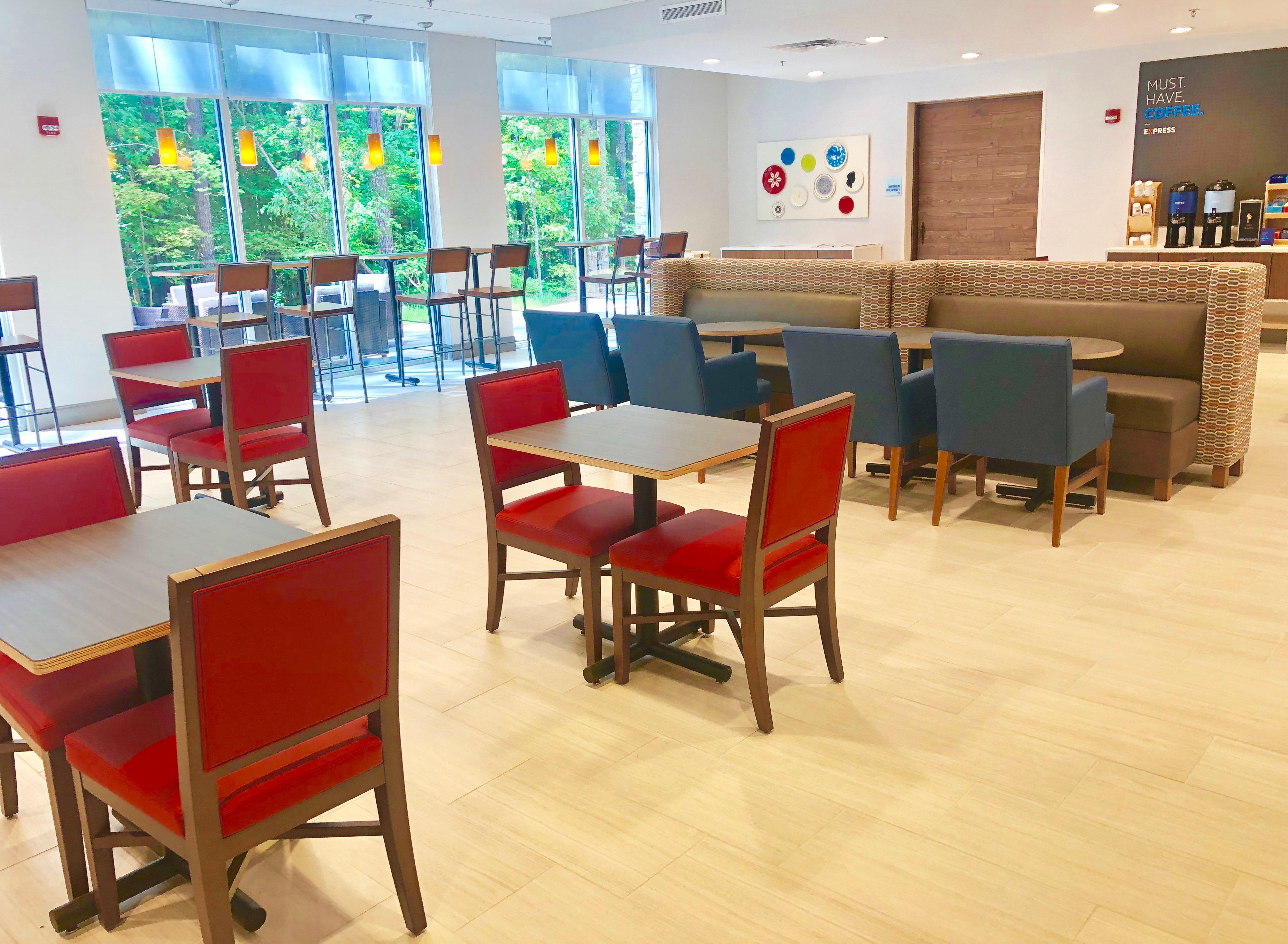 Holiday Inn Express & Suites Raleigh Airport - Brier Creek By Ihg Exterior foto