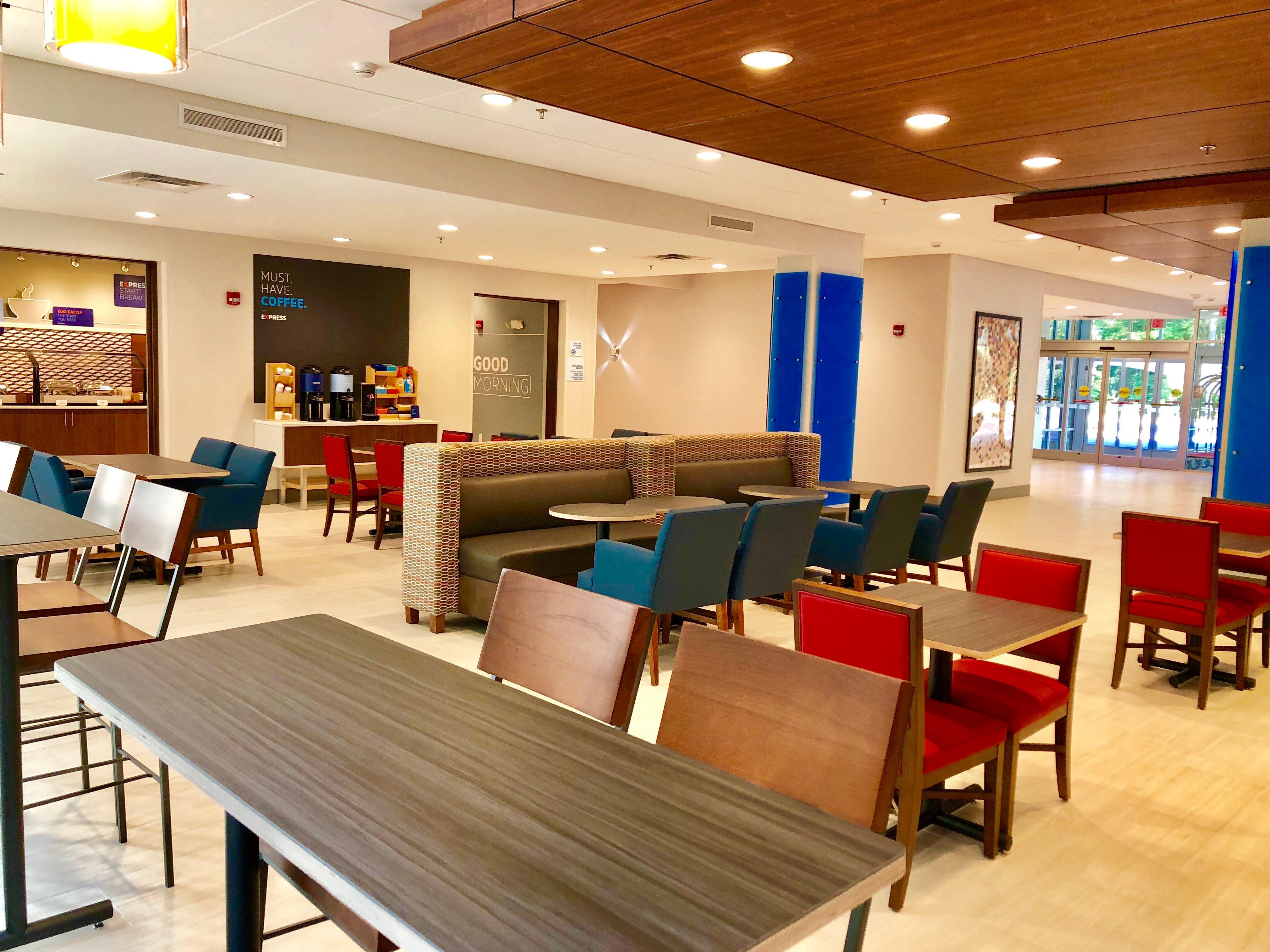 Holiday Inn Express & Suites Raleigh Airport - Brier Creek By Ihg Exterior foto